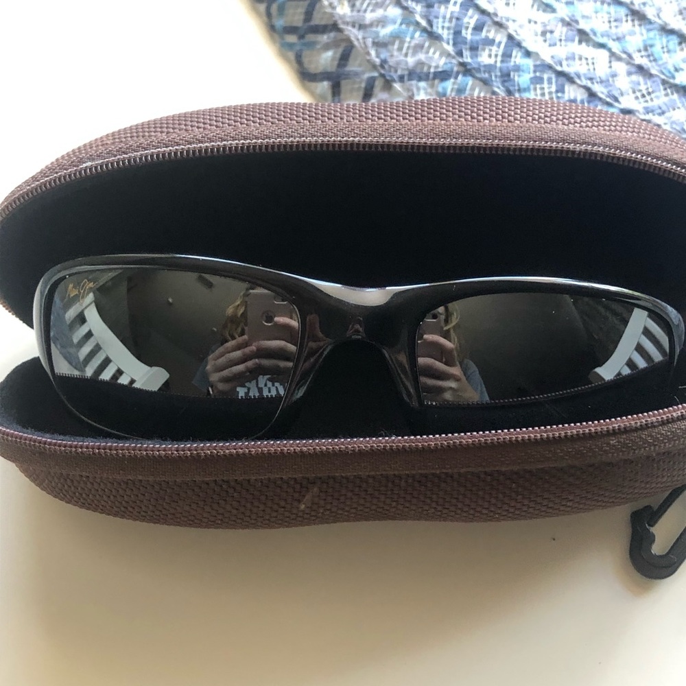 Maui Jim Stingray Polarized wrap Sunglasses